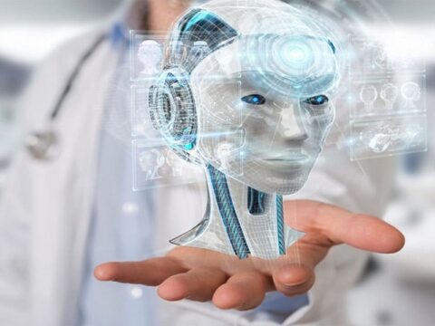 Gambar yang menggambarkan penerapan Artificial Intelligence dalam diagnosis dan tatalaksana kanker, menunjukkan interaksi antara teknologi dan tenaga medis